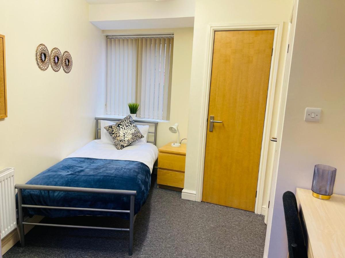 Oyo Sangha House - Short Stays Leicester Bagian luar foto