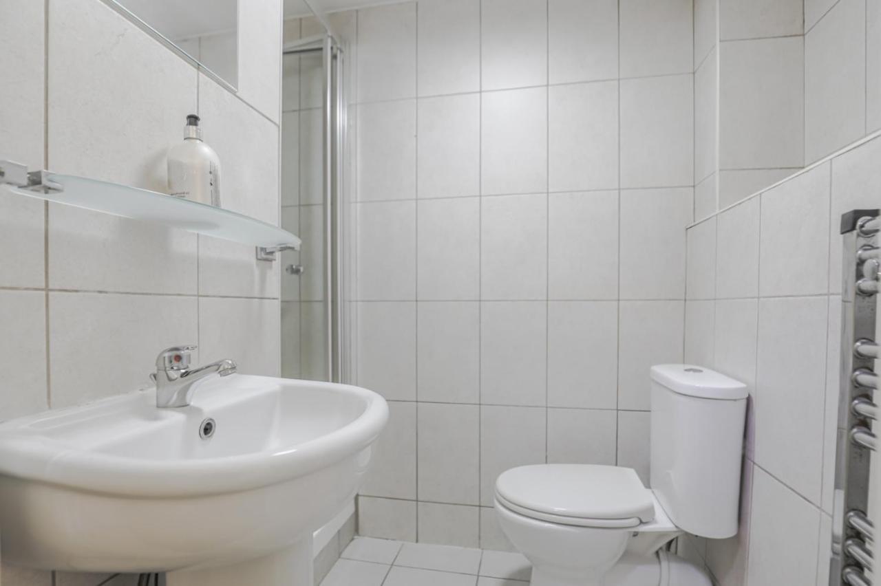 Oyo Sangha House - Short Stays Leicester Bagian luar foto